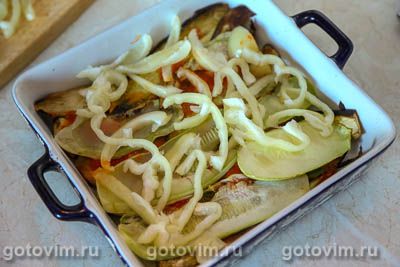Запеканка из кабачков и баклажанов под хрустящей сырной корочкой