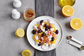 Салат с жареной морковью