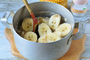 Овсяная каша с бананом и медом Овсяная каша с бананом и медом