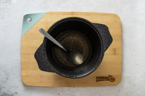 Маринованные огурцы с крыжовником