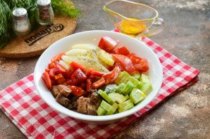 Салат "Янгиюль" Салат "Янгиюль"