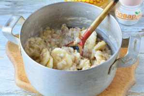 Овсяная каша с бананом и медом Овсяная каша с бананом и медом