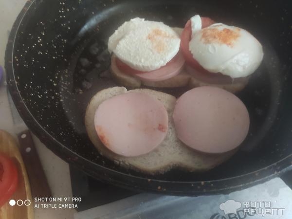 Рецепт: Горячие бутерброды на сковородке - в моем исполнении.