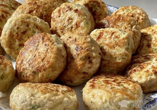 Рецепт: Котлеты из куриного филе на сковородке - с кабачком