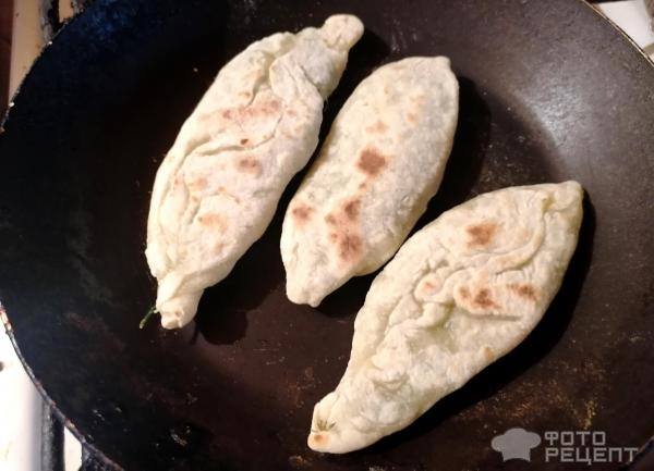 Рецепт: Лепешки с зеленью - женгялов хац - армянская лепёшка, вкусно и очень просто