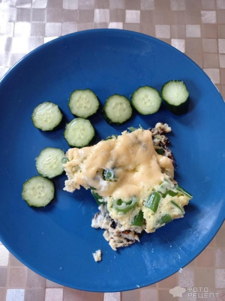 Рецепт: Омлет с "луковыми дудками" - "в сковороде" Рецепт: Омлет с "луковыми дудками" - "в сковороде"