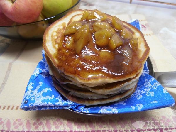 Рецепт: Панкейки на кефире - с яблоками Рецепт: Панкейки на кефире - с яблоками