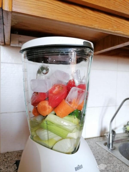 Рецепт: Смузи овощной - Салат в стакане