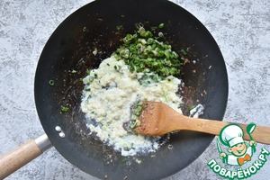 Жареная лапша по-тайски с морепродуктами Жареная лапша по-тайски с морепродуктами