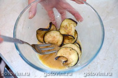 Жареные баклажаны с яйцом и мукой Жареные баклажаны с яйцом и мукой