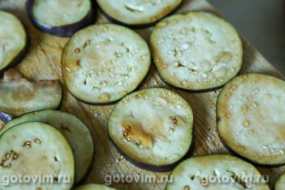 Жареные баклажаны с яйцом и мукой Жареные баклажаны с яйцом и мукой