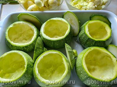 Кабачки «Ницца» запеченые с сыром Шевр и беконом Кабачки «Ницца» запеченые с сыром Шевр и беконом