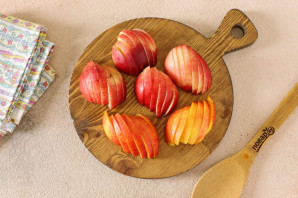 Заливной пирог с нектаринами Заливной пирог с нектаринами