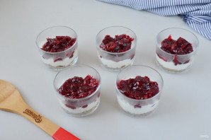 Десерт в стакане