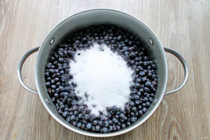 Джем из черники "Пятиминутка" Джем из черники "Пятиминутка"