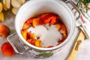 Компот из персиков на зиму Компот из персиков на зиму