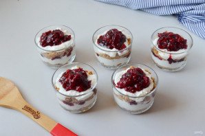 Десерт в стакане