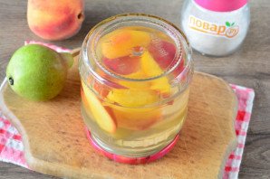 Компот из груш и персиков на зиму