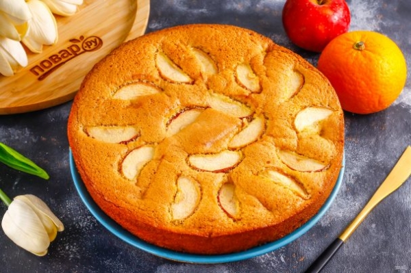 Шарлотка с яблоками и мандаринами Шарлотка с яблоками и мандаринами