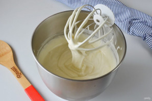 Бисквит с грушами