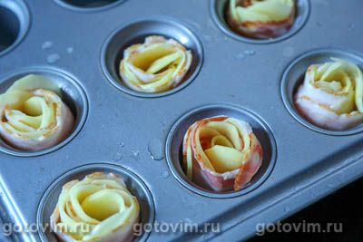 Розочки из картофеля с беконом