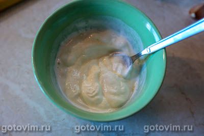 Пицца из готового слоеного теста с курицей, грибами и сыром 