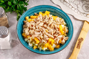 Салат из курицы с сыром Салат из курицы с сыром