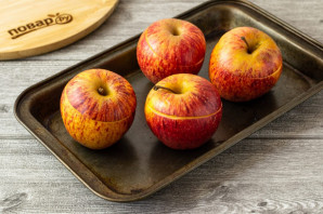 Печеные яблоки с клюквой Печеные яблоки с клюквой