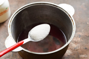 Компот из клубники и шелковицы на зиму