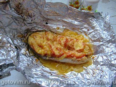 Стейк семги в фольге (с помидорами и сыром) Стейк семги в фольге (с помидорами и сыром)