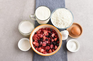 Быстрый пирог с ягодами