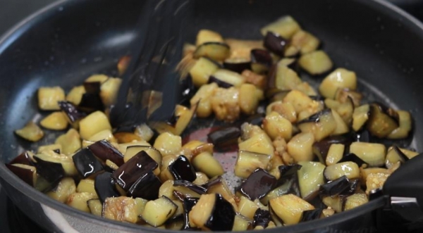 Салат из баклажанов Дачный, хит сезона, пошаговый рецепт с фото