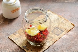 Компот из красной смородины с лимоном на зиму