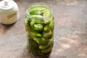 Засолка огурцов родниковой водой Засолка огурцов родниковой водой