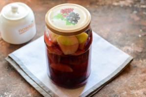 Компот из яблок и каркаде на зиму Компот из яблок и каркаде на зиму