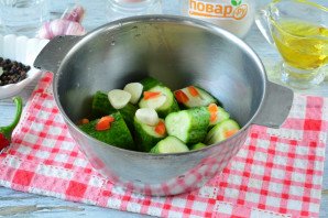 Огурцы "Под водочку" на зиму Огурцы "Под водочку" на зиму