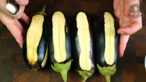 Баклажан  фаршированный мясом. карныярык