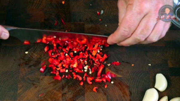 Баклажан  фаршированный мясом. карныярык