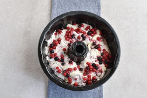 Быстрый пирог с ягодами