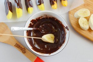 Фрукты в шоколаде