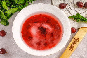 Cуп из крыжовника