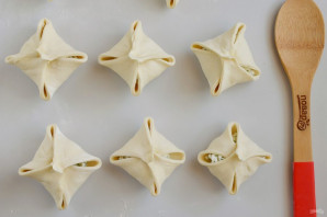 Слоеные конвертики с творогом Слоеные конвертики с творогом