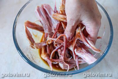 Жареные во фритюре утиные язычки