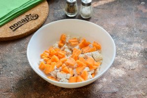 Заливное из куриного филе с абрикосами