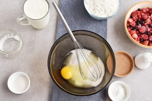 Быстрый пирог с ягодами