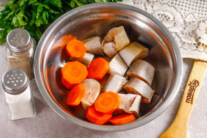 Шашлык из рыбы с яблоками