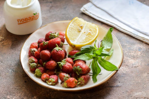 Компот из клубники "Мохито" на зиму