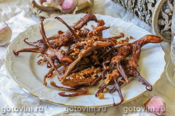 Утиные язычки с чесноком по-китайски Утиные язычки с чесноком по-китайски