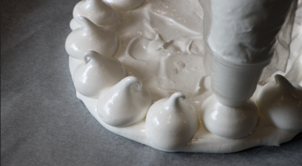 Летний и легкий торт Павлова, вкуснейший десерт Павлова, пошаговый рецепт с фото