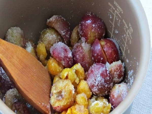 
Настойка из сливы на водке в домашних условиях простой рецепт	